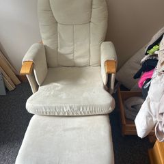 Nursing chair