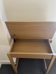 Office desk + chair