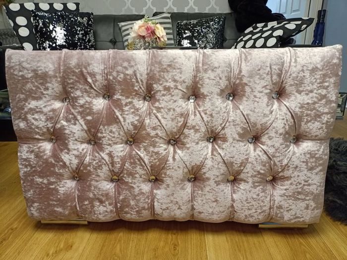 Single bed with mattress