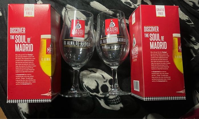 Madri beer Pint Glasses brand new in box