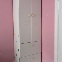 kids wardrobe
