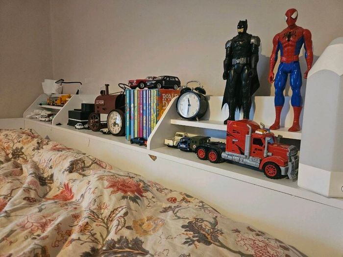 Bunk bed
