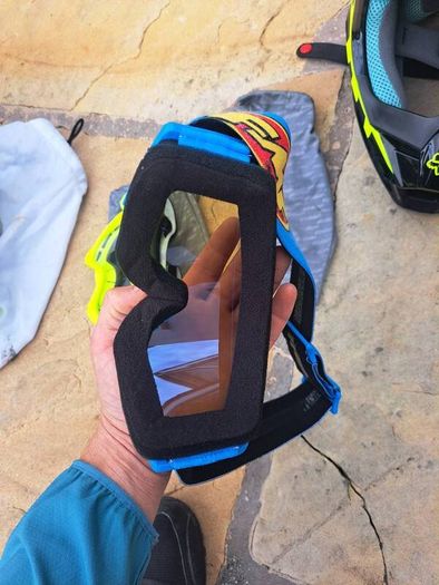 Fox V1 MIPS motorcross helmet