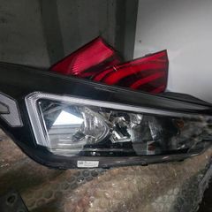 hyundai tucson 2019 right headlight