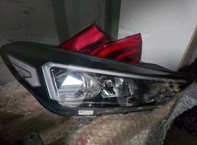 hyundai tucson 2019 right headlight