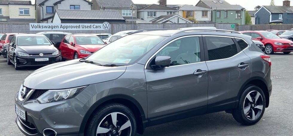 Nissan Qashqai 1.2 SV CVT Premium 17 4DR AUT, 2017