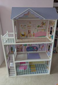 Sadies Dollhouse