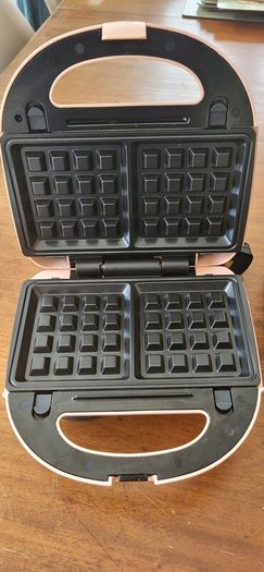 Waffle maker