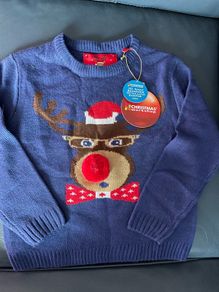Christmas jumper 7-8 y BNWT