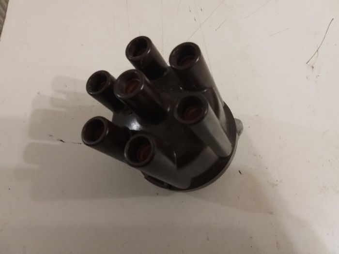 Porsche 911 Distributor Cap.