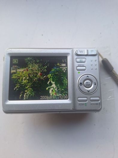 Praktica 1100z digital camera