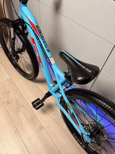 GT Stomper PRO Disc Junior Bike 24 inch (Like New)