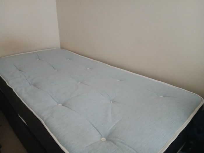 single bed