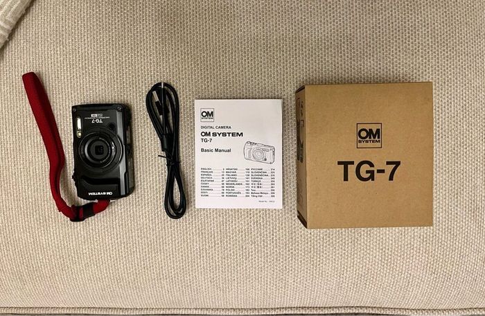 Olympus OM System Tough TG-7 Black compact camera