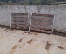 cattle trailer loading gates