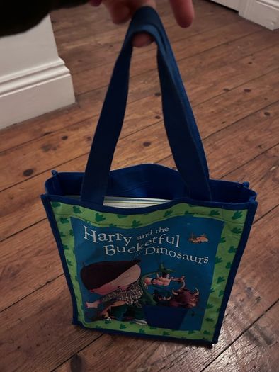 Harry & The Bucketful of Dinosaurs