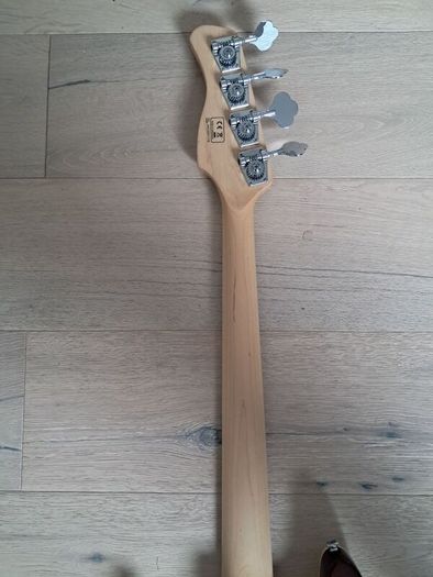 Sire Marcus Miller U5 short with maple neck
