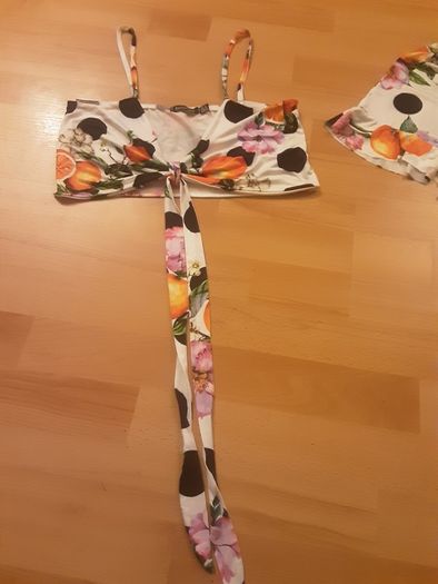 Beach/"Boohoo" Fashionable Silky Lightweight Beach or Pool Outfit .. Size:12 UK .. 40 EU Heavily Reduced