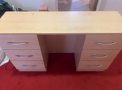 Light wood effect dressing table with drawers
