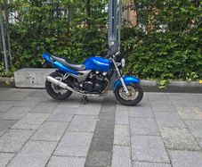 2004 Kawasaki ZR7