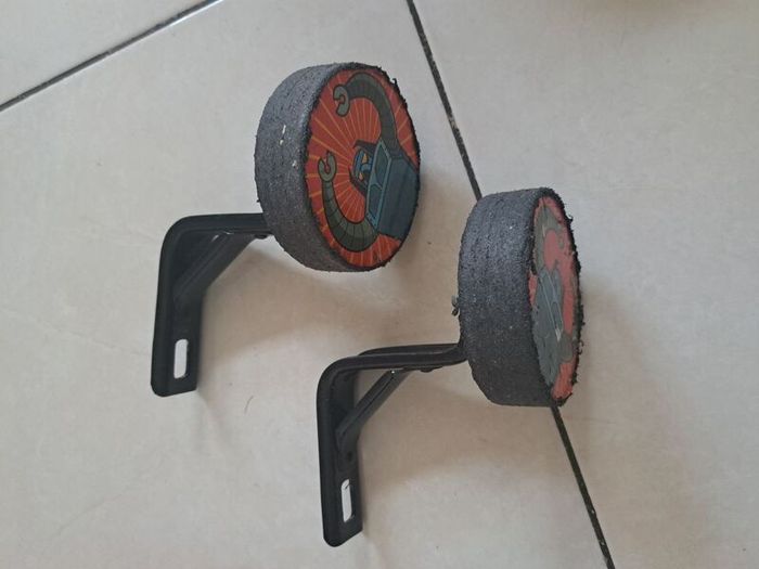Kids bike helmet & stabilisers
