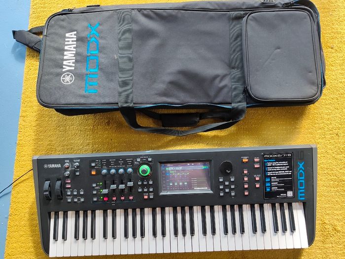 Yamaha MODX6 61-Key Synthesizer Workstation