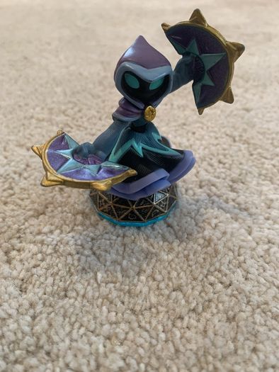 Skylanders 32 piece figures bundle