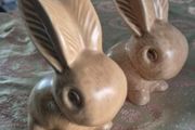 12cm high Vintage pair of Sylvac buff bunnies
