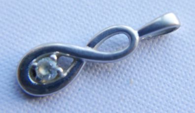 Vintage 9K White Gold Pendant