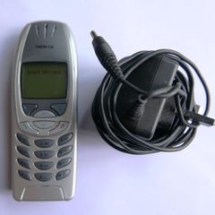 Vintage Nokia 6310 and charger