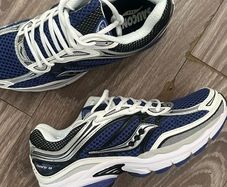 saucony