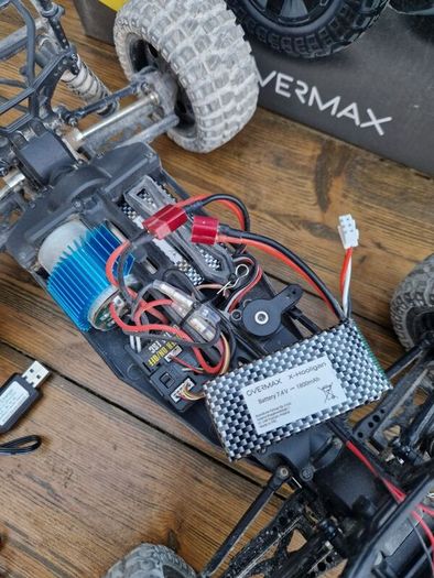 Overmax x hooligan Rc car