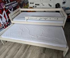 Kids bed