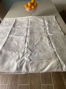 Linen table cloth