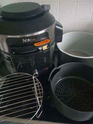 NINJA Foodi 11 in 1 SmartLid OL550UK Multicooker Pot Pressure Combi Slow cooker Steam Bake Air Fryer