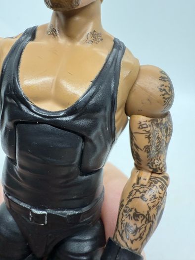 wwe elite series 18 The Undertaker action figure