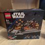 Sealed Lego Star Wars 75334 Image 2