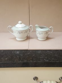 Milk Jug and sugar bowl set