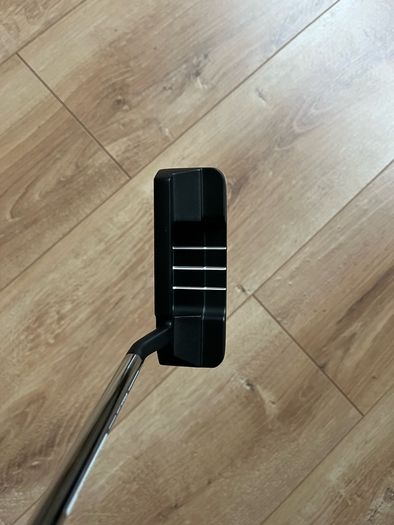 Wilson Infinite Michigan Ave Putter