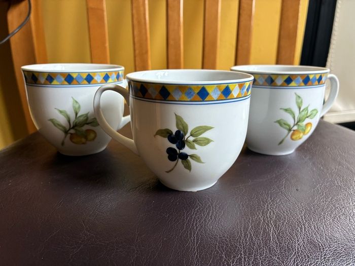 selection of cups and mugs
