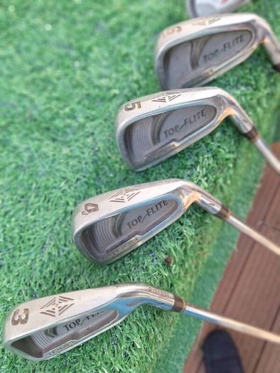 Golf clubs. Full starter set and bag.