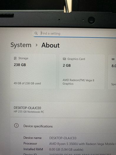 HP Laptop Ryzen 5  8/256 windows 11