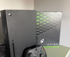 Xbox Series X 1TB Disc Edition Boxed  Excellent Condition