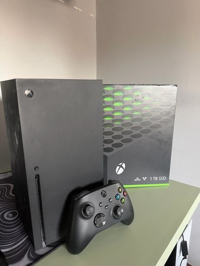 Xbox Series X 1TB Disc Edition Boxed  Excellent Condition