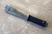 Staple Tacker
