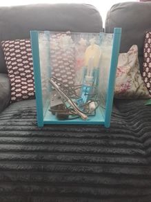 Small fish tank with all bits