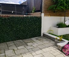 Artificial hedging