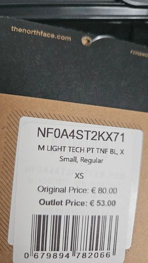 The North Face boy's trousers. Black. New.