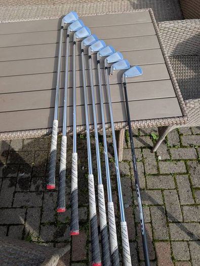 Callaway Apex CB 24 Irons + 2 Irons  w/ X-Stiff Shafts