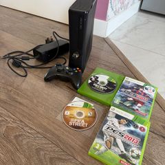 Xbox 360 250GB With Controller